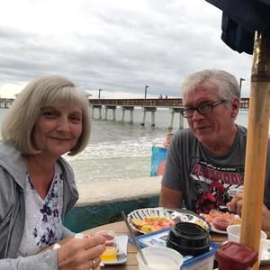 Meet your Posher, Cindy